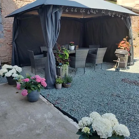 Habitación en casa particular Hortenzie *